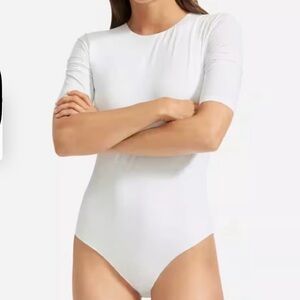 Everlane short sleeve white bodysuit size small